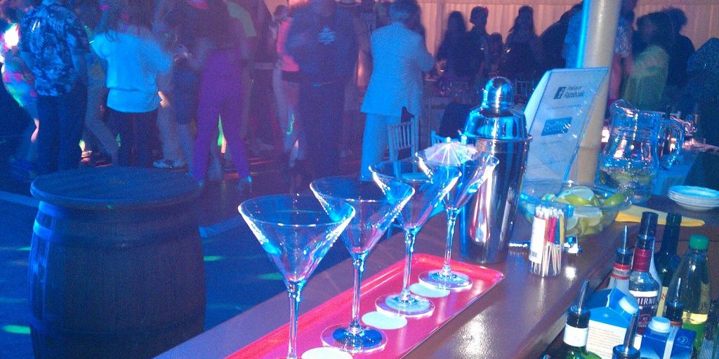 Cocktail bar – ready to go