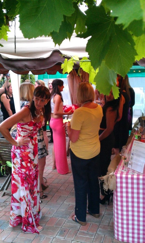 cocktails at hen party Northampton